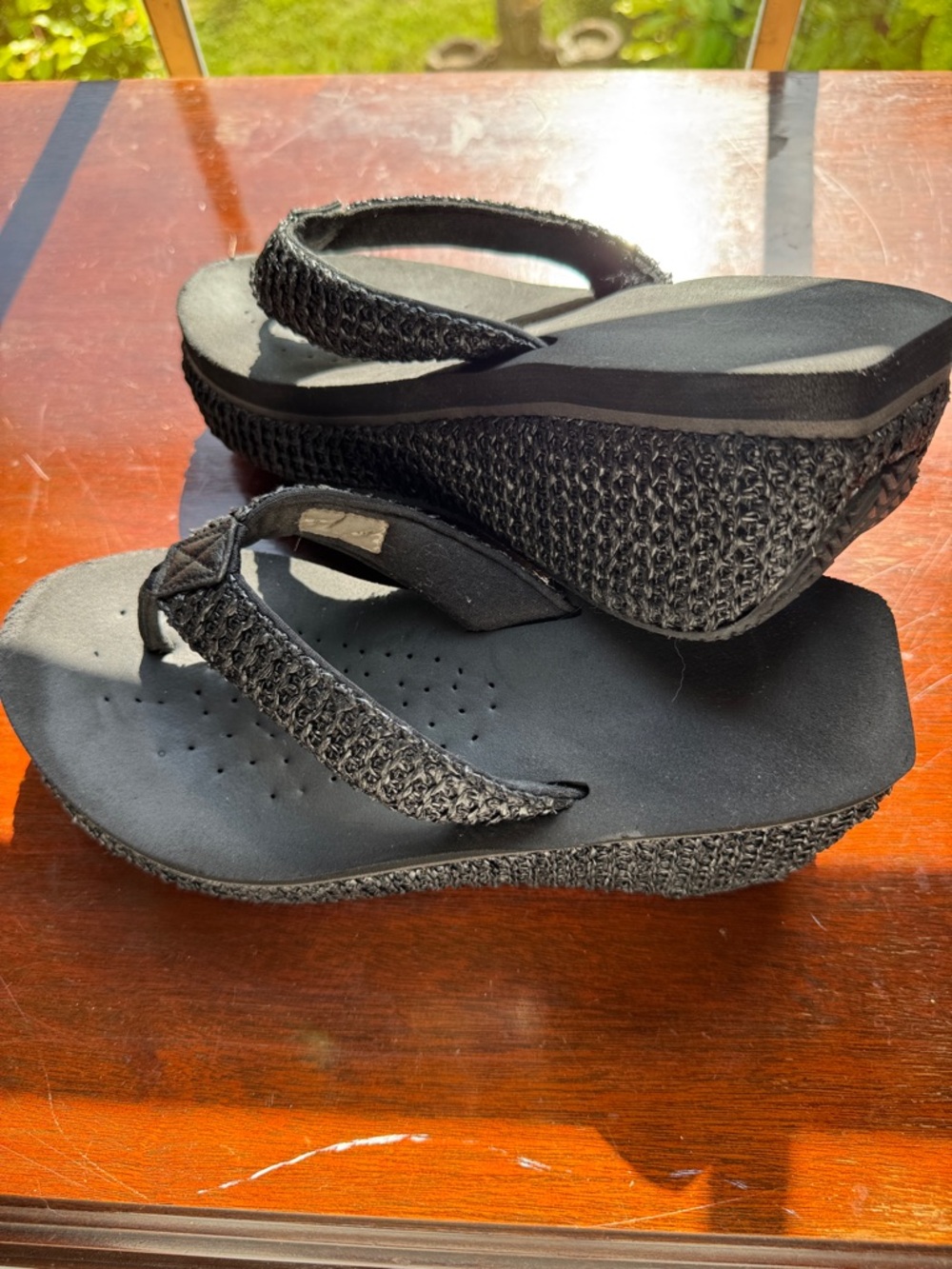 Volatile Island Raffia Black Wedge Flip-Flop Sandals 8